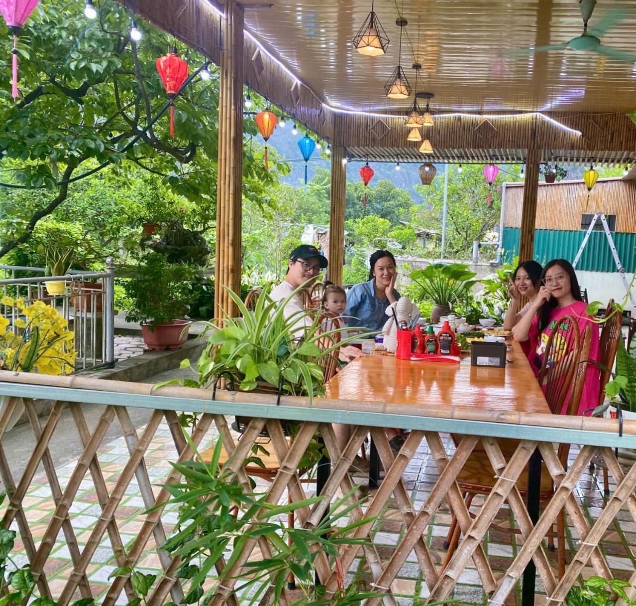 Blue Garden Homestay Ниньбинь Экстерьер фото